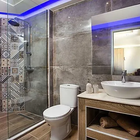 Aparthotel Billy's 4*